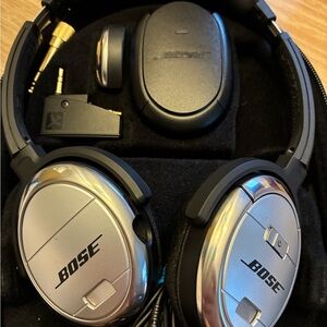 BOSE QUIET COMFORT 3 QC3 Noise Cancelling On-ear Wired Headphones! 🎶🎶🎶